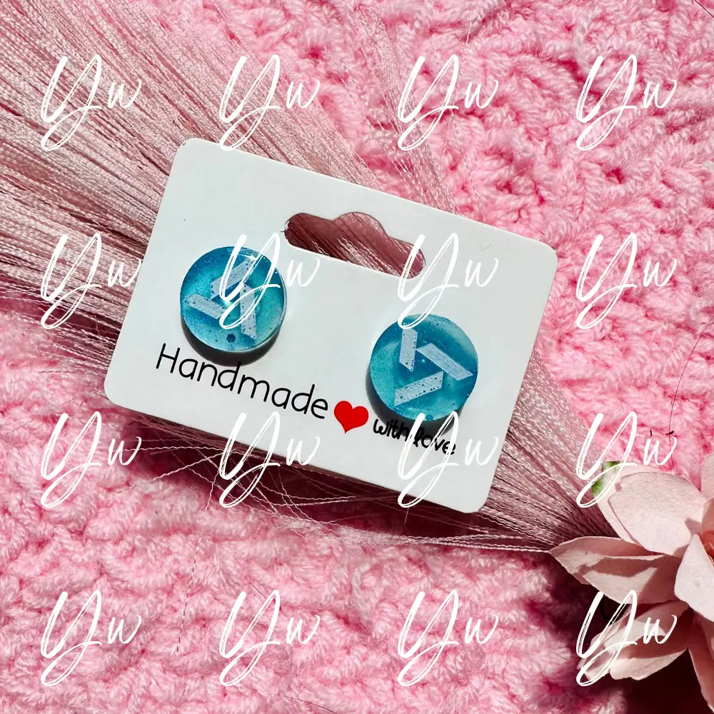 Seventeen Stud Earrings - Yenni's Warehouse