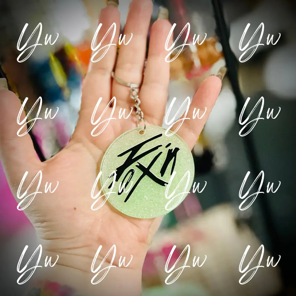 Fix On Keychains - Yenni's Warehouse